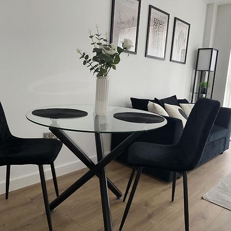 Luxury - Smart Tv - Fast Wifi - Near Utilitia Arena & Icc Apartment Birmingham Exterior photo